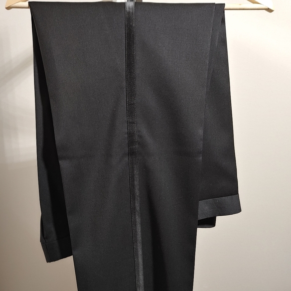 Calvin Klein Men's Blazer and Pant - Picture 5 of 8